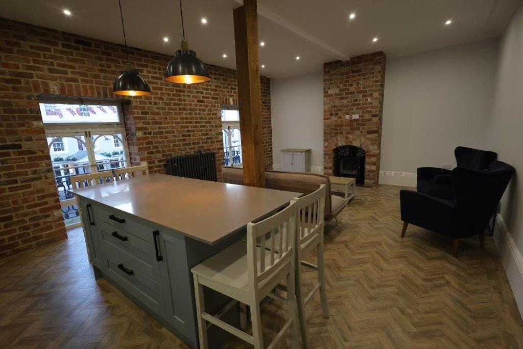 Red Lion Apartments 스폴딩 외부 사진